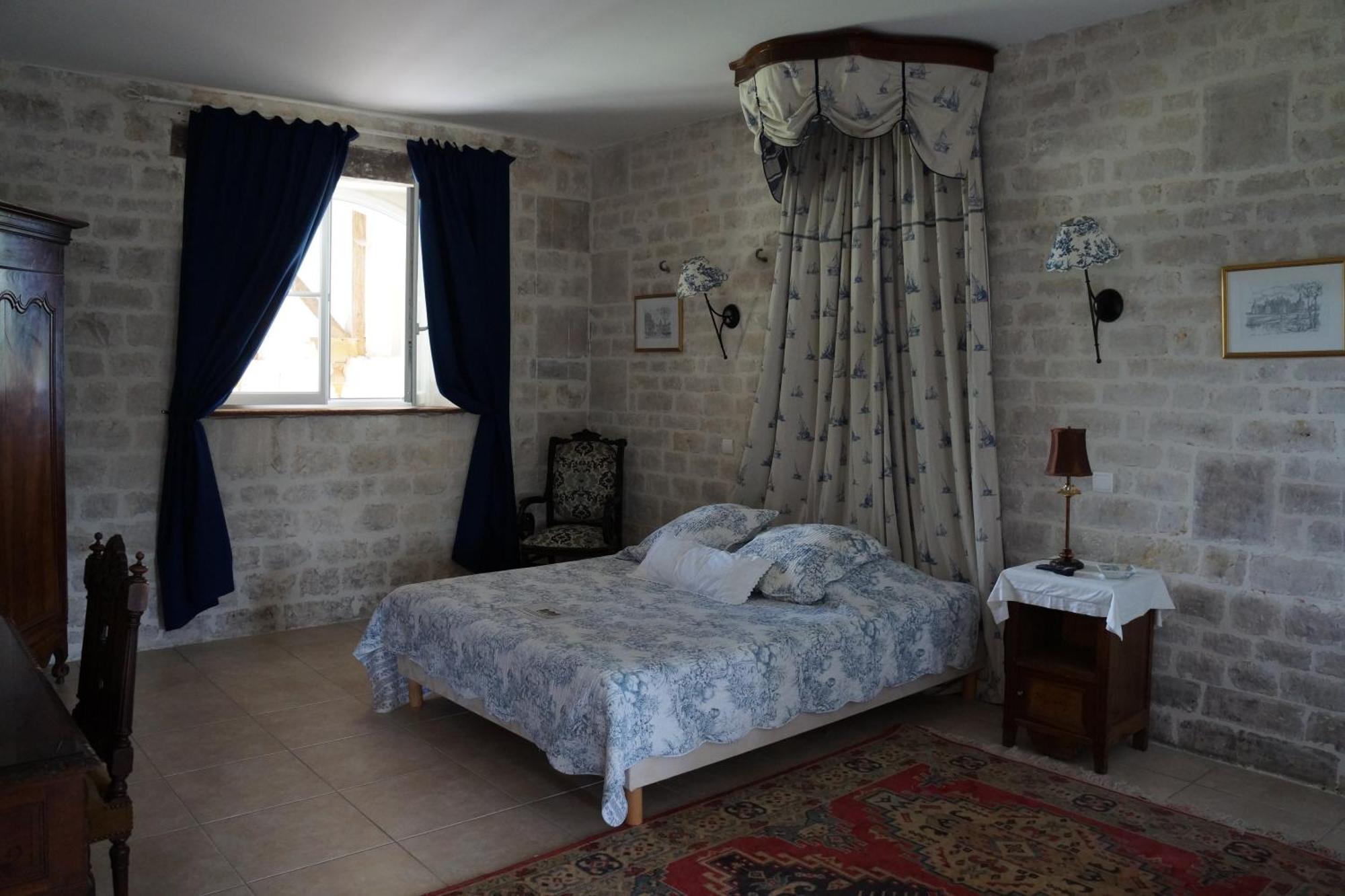Domaine Des Chais Thénac 部屋 写真