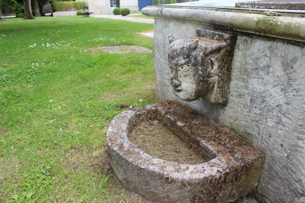Domaine Des Chais Thénac エクステリア 写真