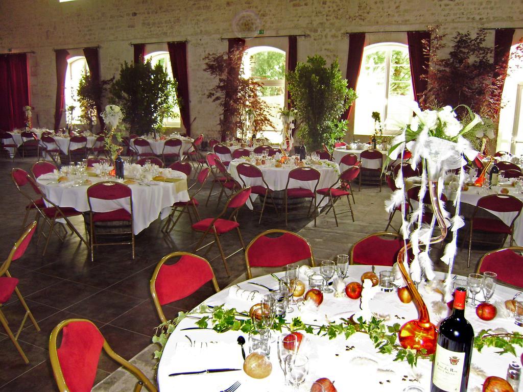 Domaine Des Chais Thénac エクステリア 写真