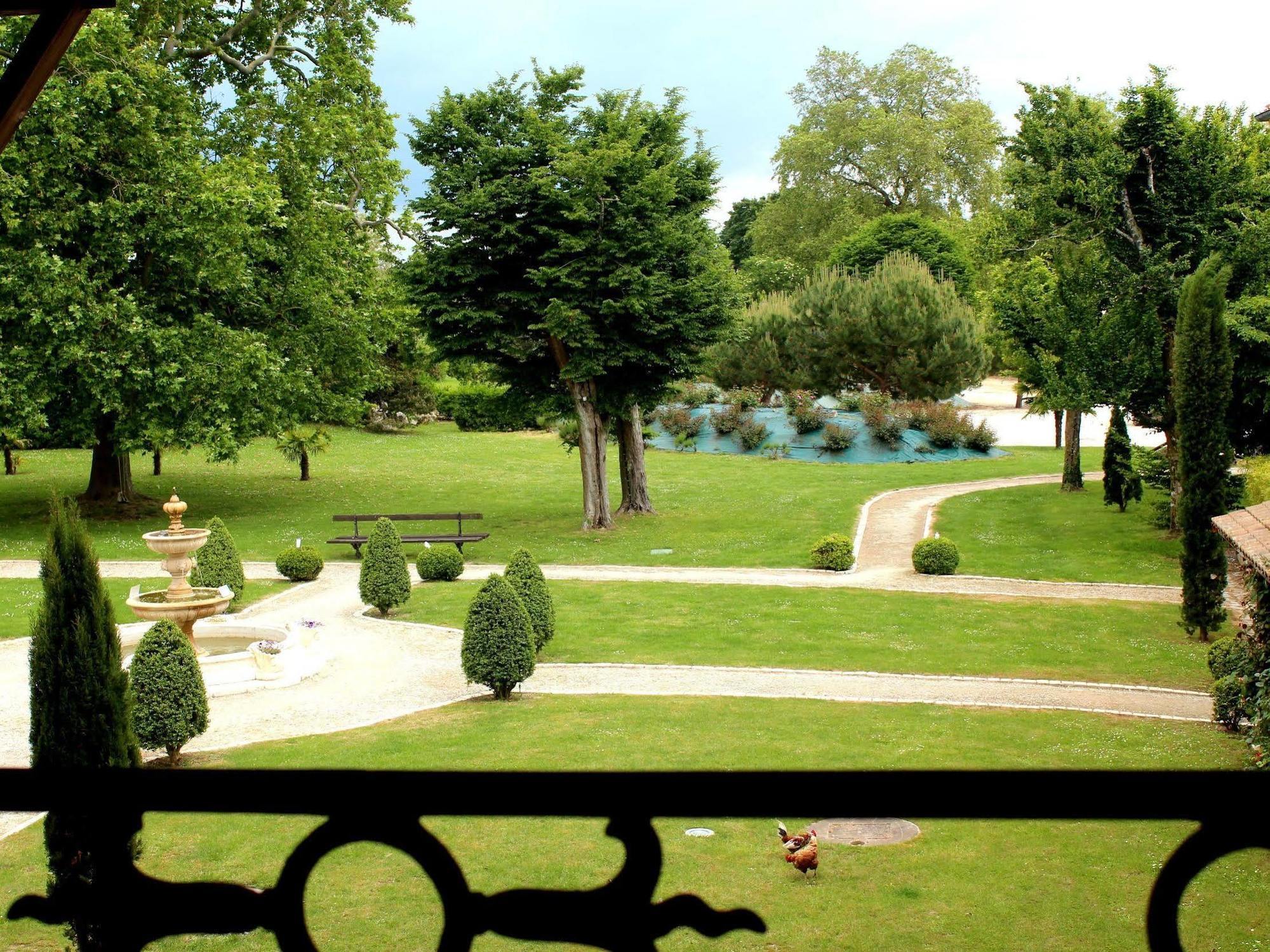 Domaine Des Chais Thénac エクステリア 写真